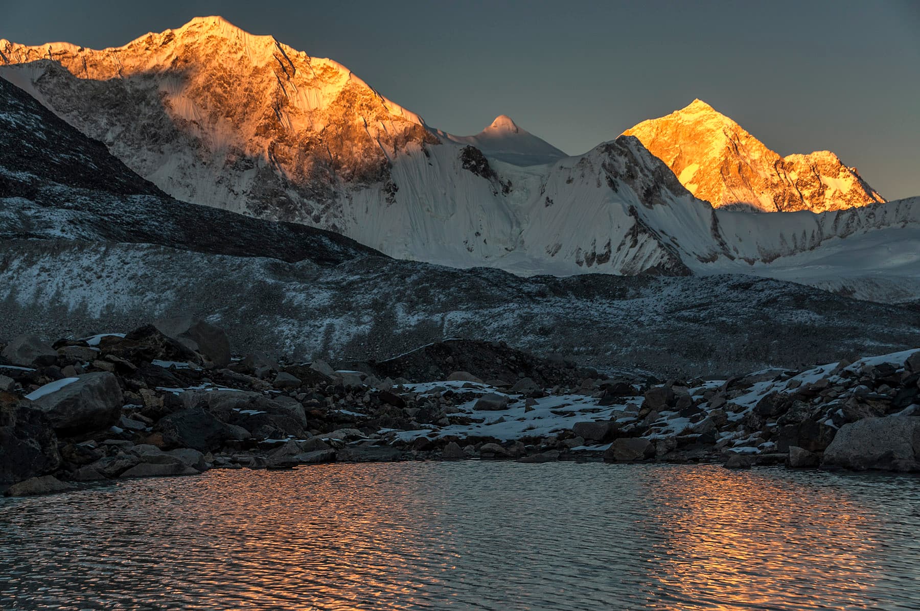 Baruntse mountain view