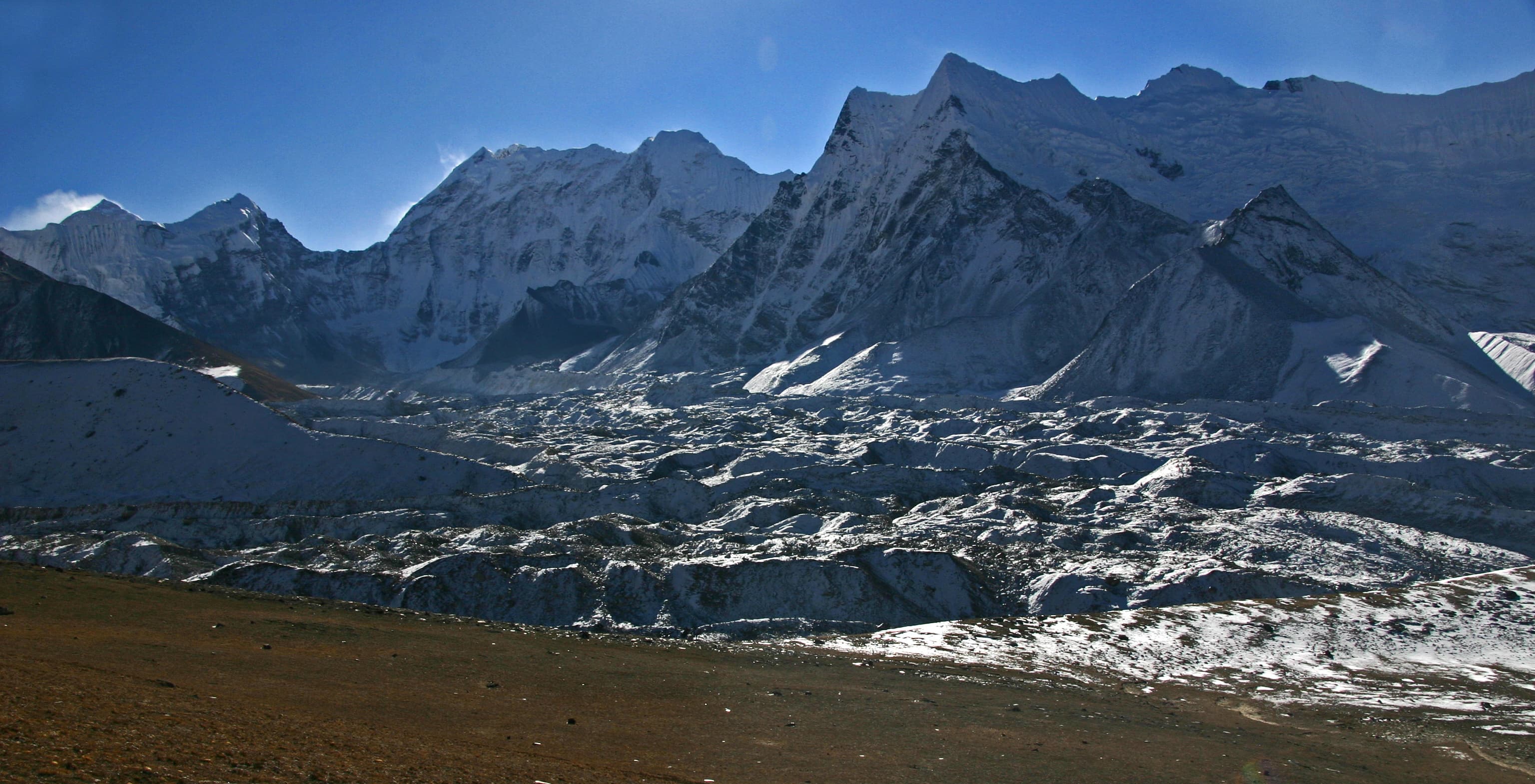 Baruntse mountain view